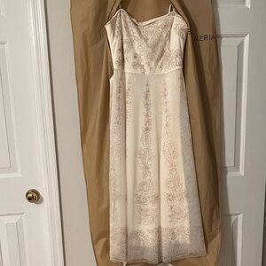 BCBGMaxAzria Strapless Ivory Dress with Embroidery - Women’s Small size 4-6
